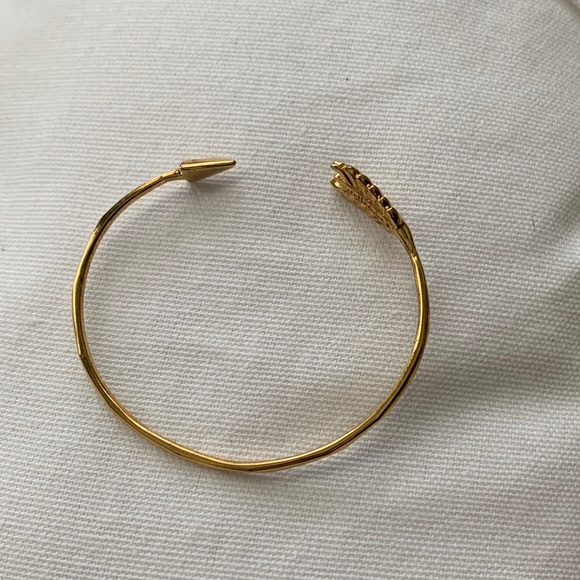 NWOT Stella & Dot Gilded Arrow Cuff - Picture 2 of 3